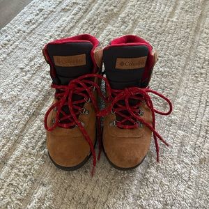 Columbia Newton Ridge Plus Hiking Boot